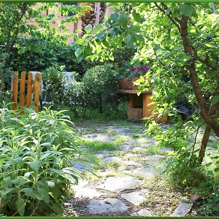 Il Giardino Segreto * Lerici
