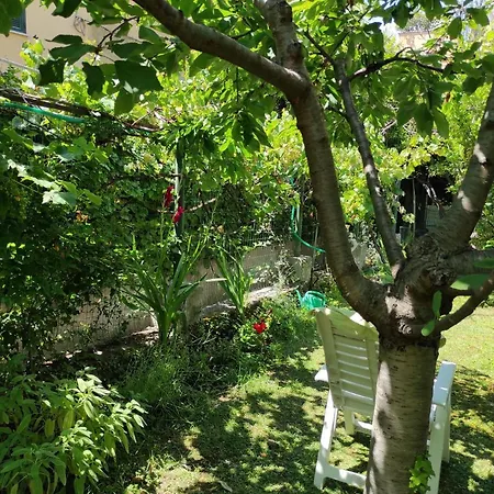 Il Giardino Segreto * Lerici